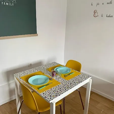 A 20 Min De Paris Avec Parking Gratuit Apartment