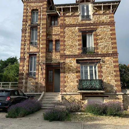 A 20 Min De Paris Avec Parking Gratuit